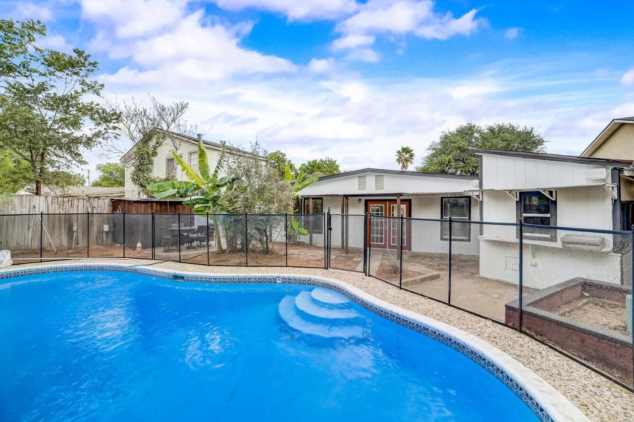 Lone Star Oasis Villa San Antonio Exterior photo